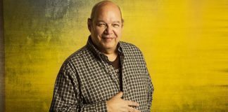 Víctor Víctor hospitalizado a causa del COVID-19