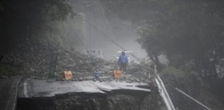 Con casi 50 muertos por las inundaciones, Japón mantiene la «carrera contra el tiempo»