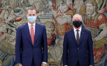 El Rey recibe al presidente de Seat tras el anuncio de su inversión en Martorell