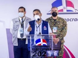 JCE dice 5,116 escáneres fueron instalados para transmitir resultados; 61 no pasaron la prueba