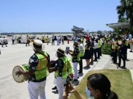 Se reactivan aeropuertos con llegada de aviones