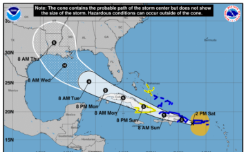Tormenta tropical Laura se fortalece cerca de Puerto Rico