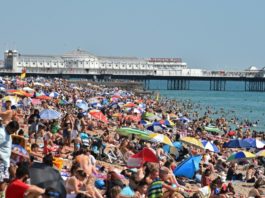 La ola de calor en Europa pone a prueba la prevención del coronavirus que sigue azotando a Brasil