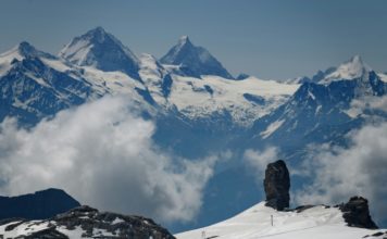 Tres españoles muertos y uno desaparecido en un accidente de barranquismo en Suiza