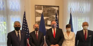 Danilo Medina se reune con Pompeo
