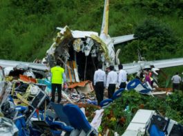 La lluvia y el viento dificultaron aterrizaje de avión accidentado en India