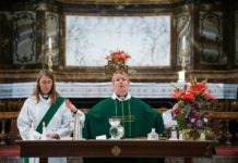 En Suecia, el sacerdote es una mujer