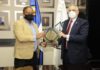 LIDOM entregó placa de reconocimiento al Ministro de Deportes Danilo Díaz