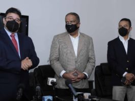 Díaz y Camacho coordinan transición en el Ministerio de Deportes