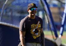 Machado lidera triunfo de los Padres con grand slam