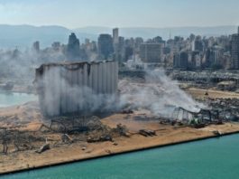 Duelo en Beirut tras las explosiones que dejaron más de 100 muertos y cerca de 300.000 personas sin casa