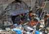 Socorristas buscan supervivientes entre los escombros del puerto de Beirut
