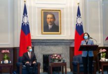 Taiwan defenderá sus libertades y democracia, advierte su presidenta a China