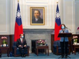 Taiwan defenderá sus libertades y democracia, advierte su presidenta a China