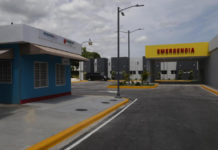Presidente entrega Hospital San Bartolomé, Escuela Vocacional y Puesto de Chequeo Vicente Noble