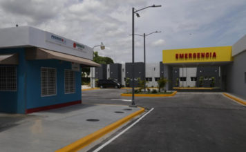 Presidente entrega Hospital San Bartolomé, Escuela Vocacional y Puesto de Chequeo Vicente Noble