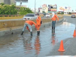 MOPC interviene varios puntos del país afectados por lluvias ante tormenta tropical Laura