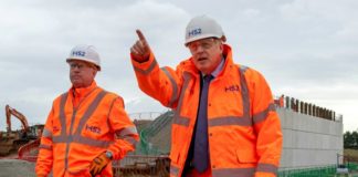 Johnson presiona a la UE ante el estancamiento de la negociación posbrexit