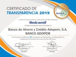 Banco Adopem recibe certificado de «Transparencia A+» de Redcamif