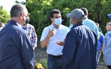 Wellington Arnaud supervisa sistemas de agua potable y alcantarillados en El Seibo