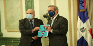 Presidente Luis Abinader encabeza acto de entrega de documentos confidenciales al Archivo General de la Nación