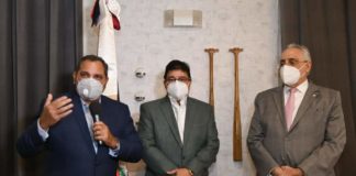 Ministro Camacho ofrece respaldo al campeonato de béisbol invernal