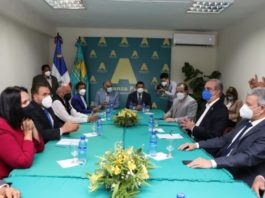 Presidente Luis Abinader apela a la unidad para superar la crisis