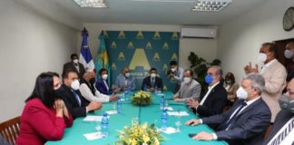 Presidente Luis Abinader apela a la unidad para superar la crisis