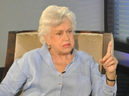 Pimentel y Ortiz Bosch depositan expediente de compra de asfalto en la PEPCA