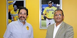 Juan Vila visita al presidente de las Águilas Cibaeñas