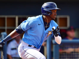 Rays suben a Vidal Bruján a Grandes Ligas