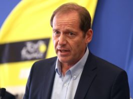 El director del Tour de Francia da positivo al covid, el pelotón negativo