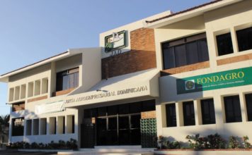 Subastan mercancías dejadas en los diferentes puertos del país