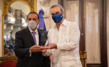 Gobierno reconoce los aportes a envejecientes