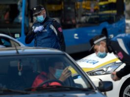 Gobierno español decreta estado de alarma en Madrid para frenar la pandemia