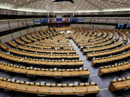 El Parlamento Europeo defiende una estricta regulación de los gigantes digitales