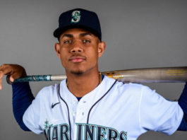 Jardinero y prospecto Julio Rodríguez recibe permiso para jugar con el Escogido