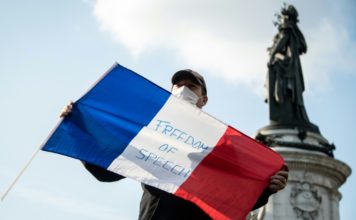 Operación policial en Francia contra islamistas tras la decapitación de un profesor