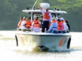 Abinader pondera lucha antinarco de la Armada