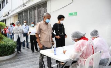 Brote de Covid-19 obliga al cierre departamento Salud Pública