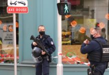 Tres muertos por ataque con cuchillo en iglesia en ciudad francesa de Niza
