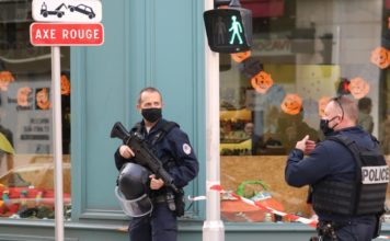 Tres muertos por ataque con cuchillo en iglesia en ciudad francesa de Niza