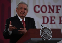 Facebook es más popular; Twitter está dirigido a las clases media y alta: AMLO
