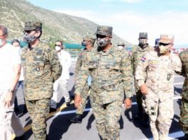 Haití cierra el paso a patanas de RD; autoridades de ambos países inician diálogo