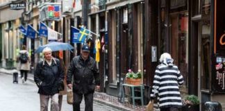 Suecia sigue sin mascarilla: no piensa cambiar de estrategia en la segunda ola de covid-19 pese al aumento de casos