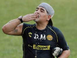 Muere el ex-futbolista argentino Diego Maradona