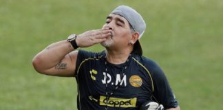 Muere el ex-futbolista argentino Diego Maradona