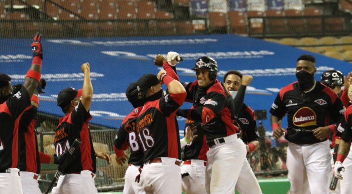 Cuadrangular de Dunand conduce triunfo del Escogido sobre las Águilas