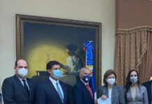 FEDOFUTBOL recibe títulos del Centro de Alto Rendimiento