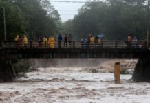 Eta toca tierra a lo largo de la costa centro-sur de Cuba